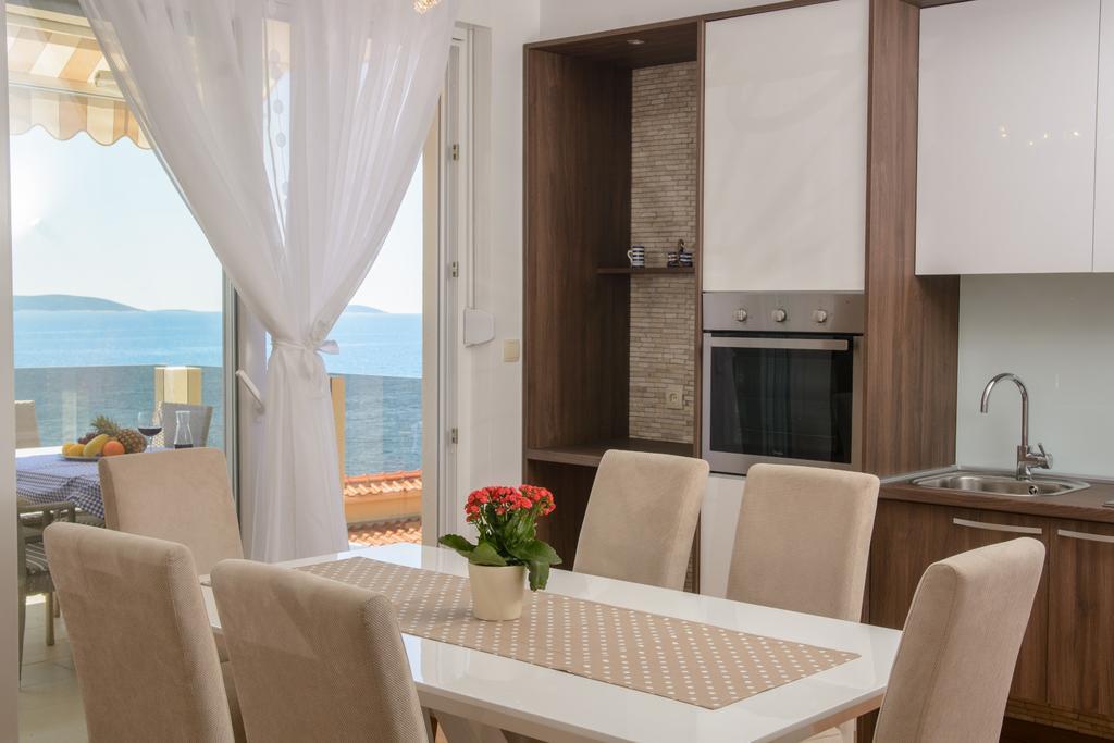 Apartments Villa Atlantis Trogir Luaran gambar
