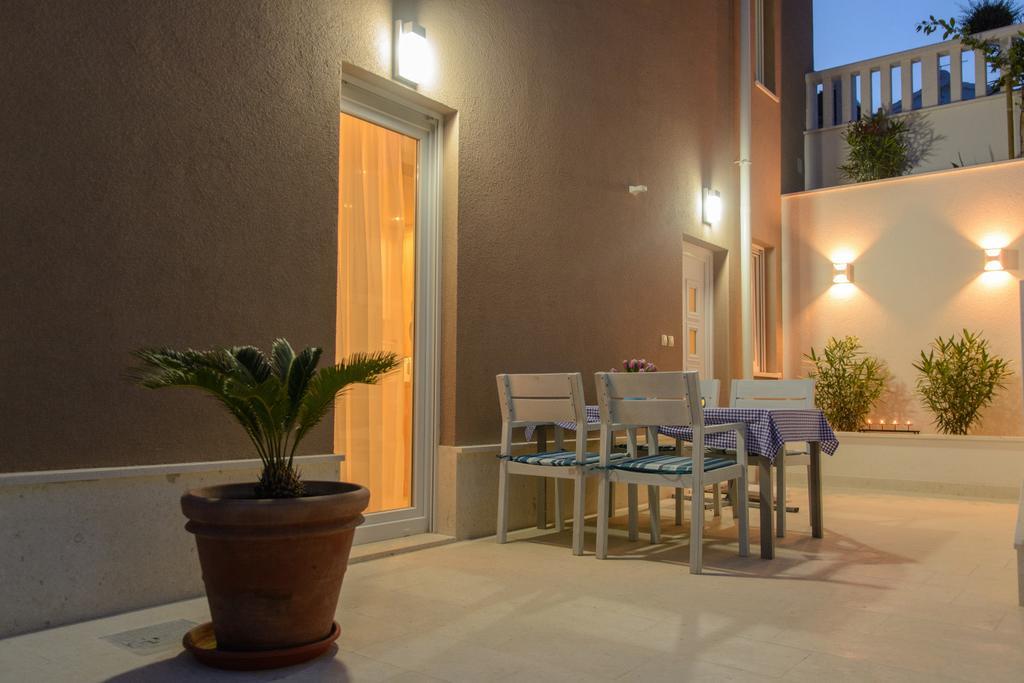 Apartments Villa Atlantis Trogir Luaran gambar